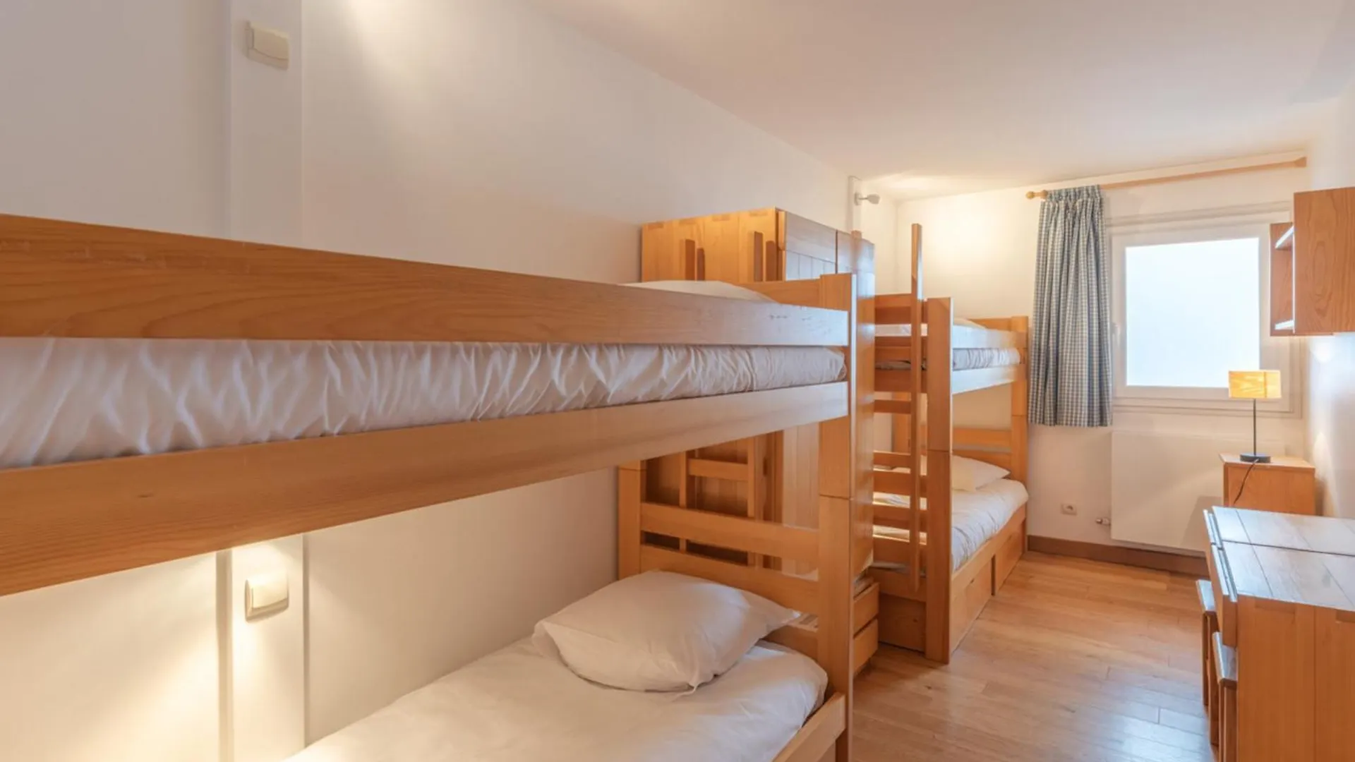 Appartement Familial Proche Pistes, Lumineux, Avec Vue Montagnes - Fr-1-645-80 Huez 0*,