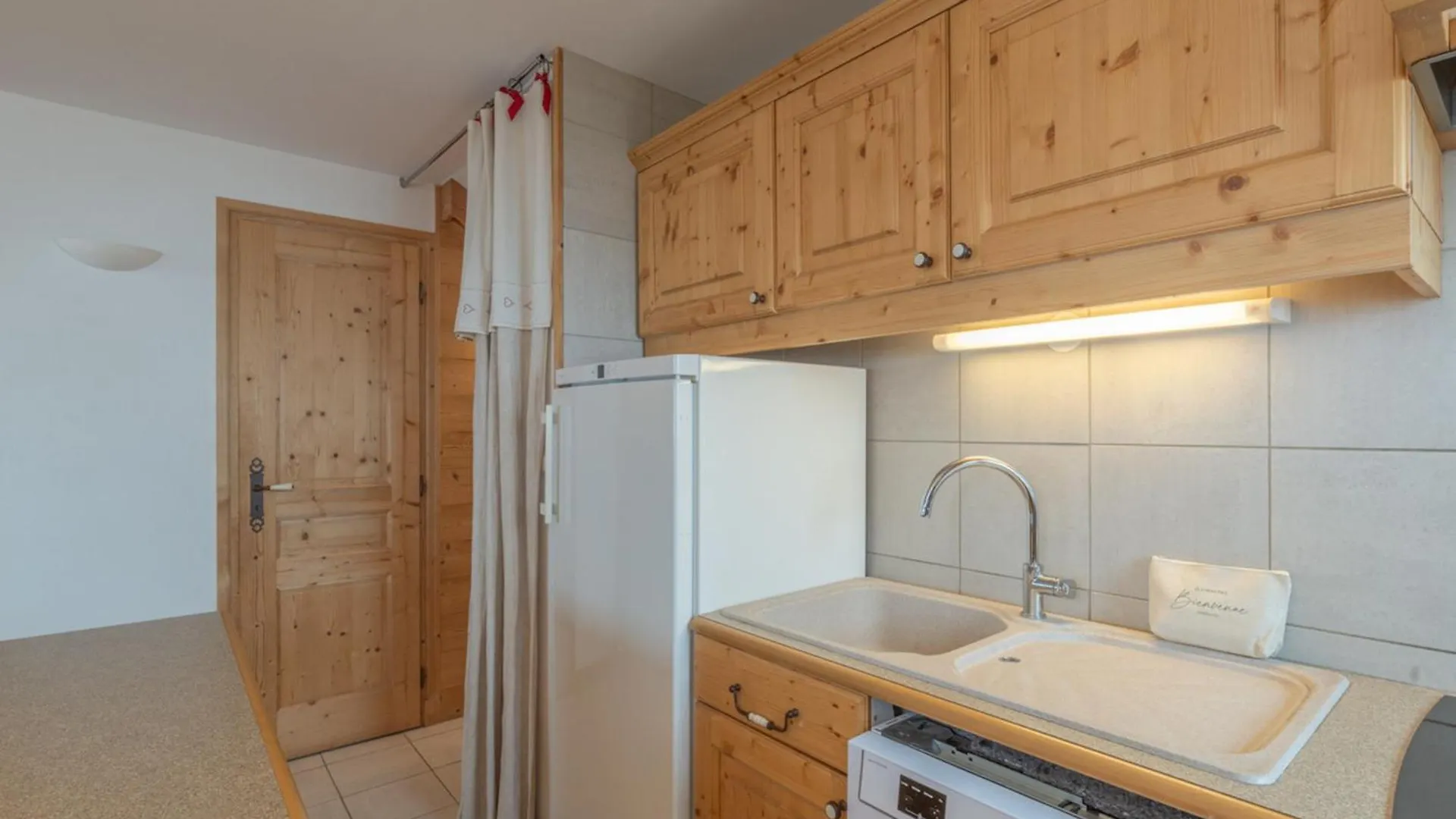 Appartement Familial Proche Pistes, Lumineux, Avec Vue Montagnes - Fr-1-645-80 Huez